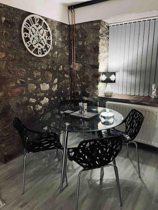 Beautiful Renovated Former Coach House Llandeilo Zewnętrze zdjęcie